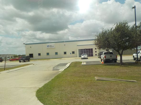 1306 Industrial Way, Harlingen, TX 78550